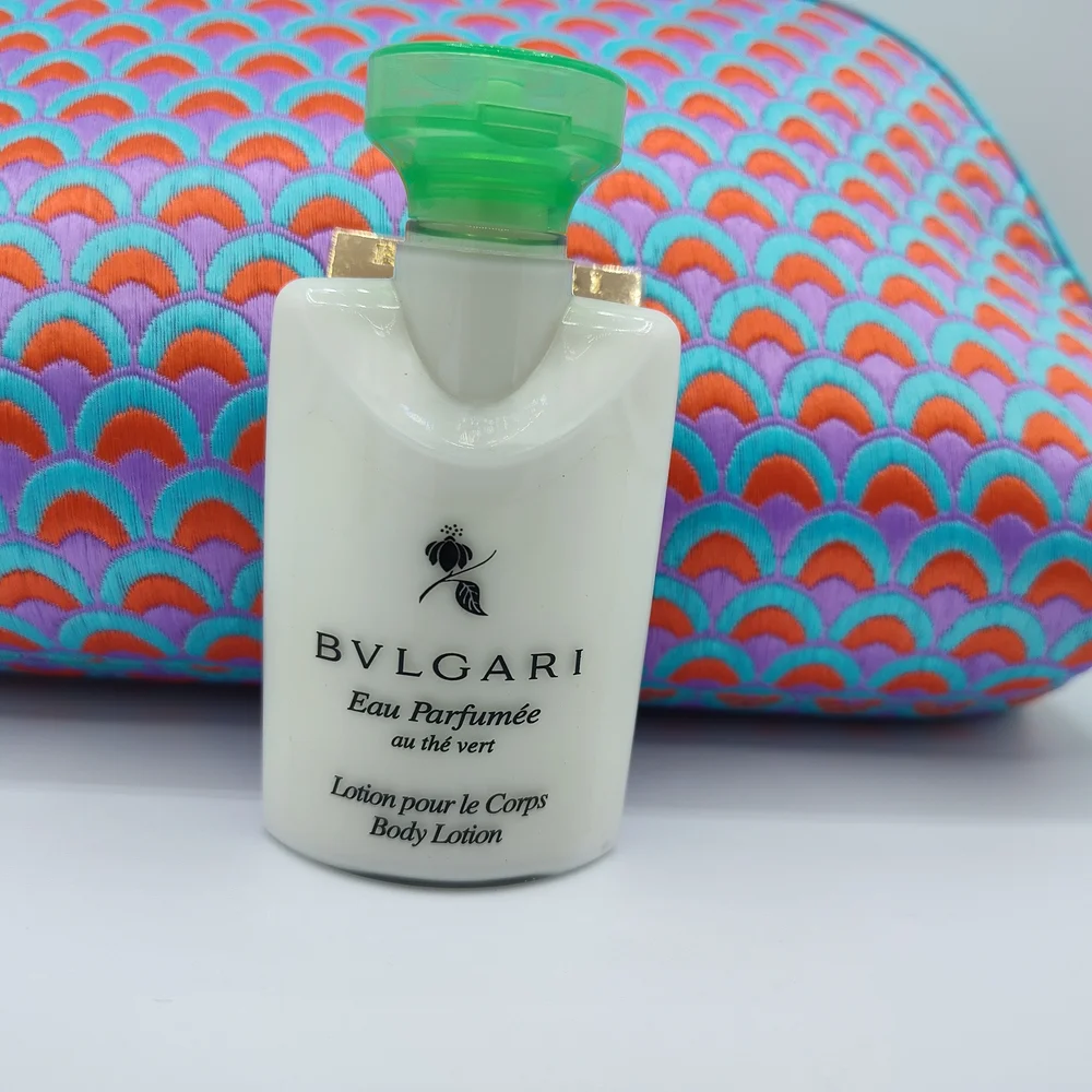 BVLGARI Green Tea Makeup Cosmetic Bag + Lotion Shampoo Conditioner Luxe GWP Set - Picture 4 of 13